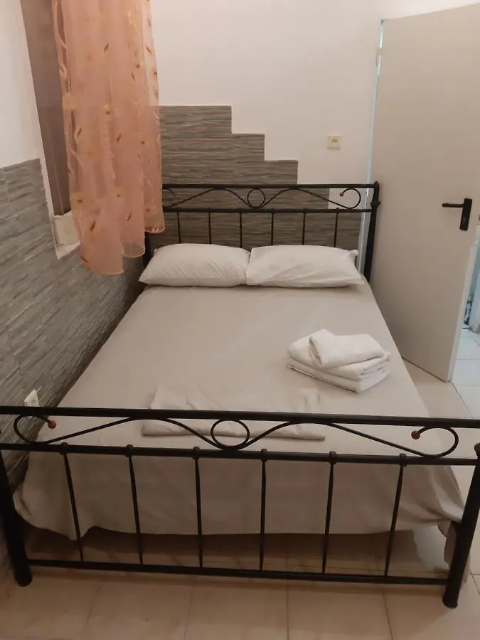 Thessaloniki Center Town Studiaki Apartment 0*,